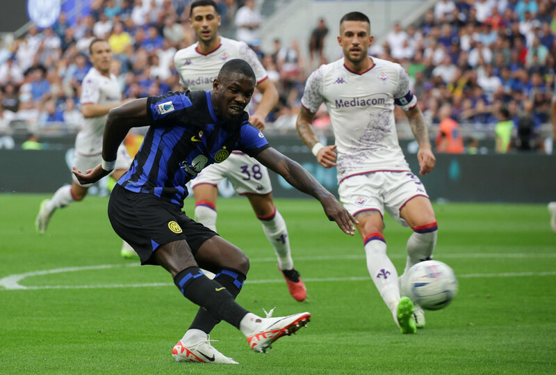 Inter Milan vs Fiorentina - Quá sức chênh lệch